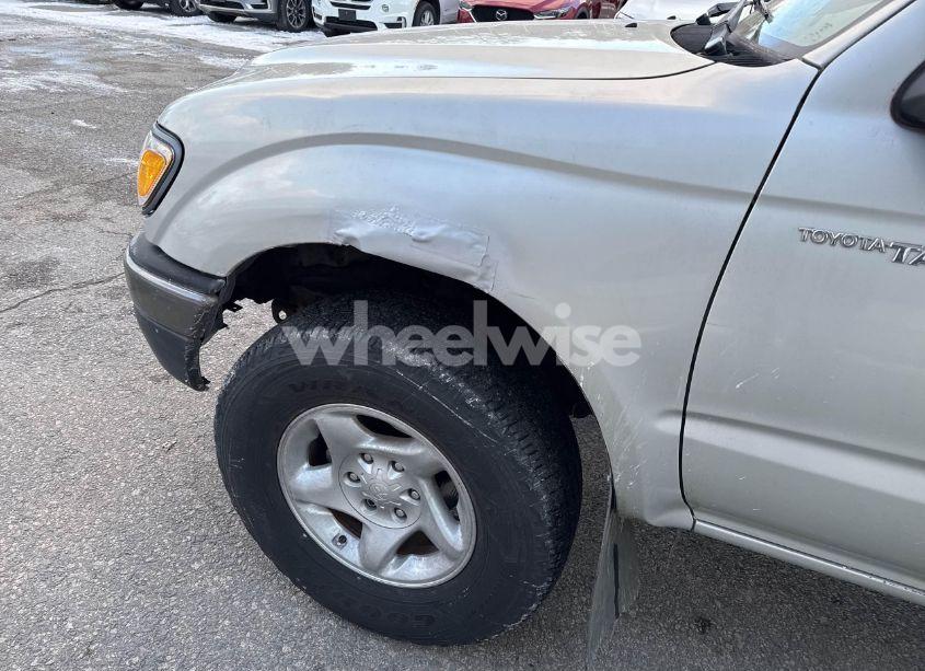 Photo 6 of 2001 Toyota Tacoma (VIN 5TEPM62N21Z865357)