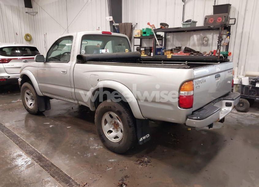 Photo 3 of 2004 Toyota Tacoma (VIN 5TEPM62N44Z356990)