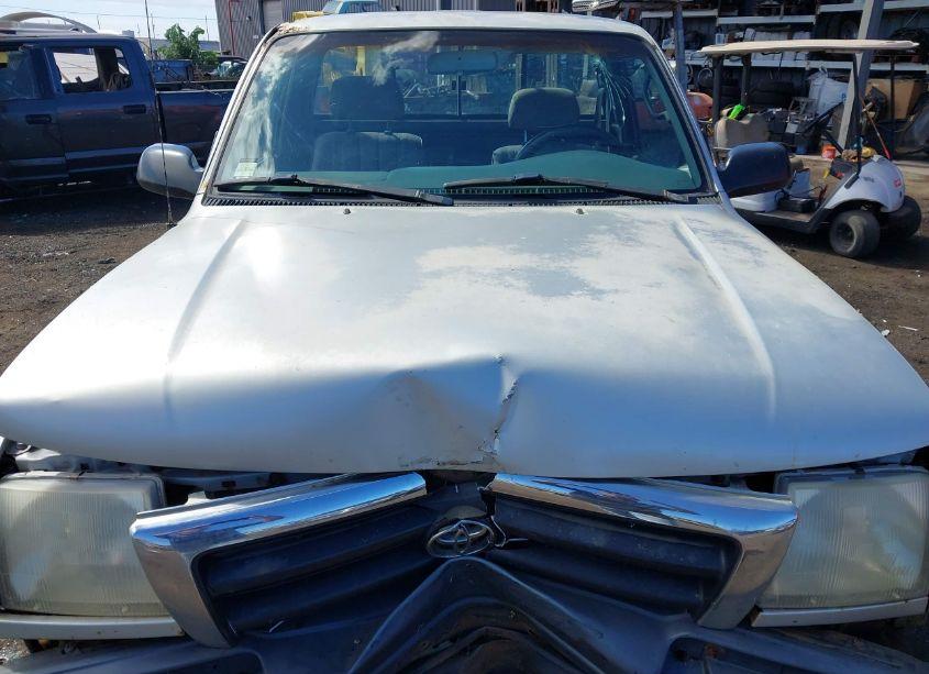 Photo 10 of 2000 Toyota Tacoma (VIN 5TEPM62N6YZ685146)