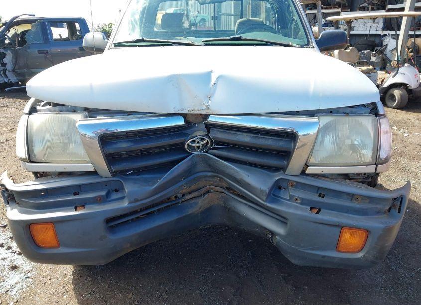 Photo 6 of 2000 Toyota Tacoma (VIN 5TEPM62N6YZ685146)
