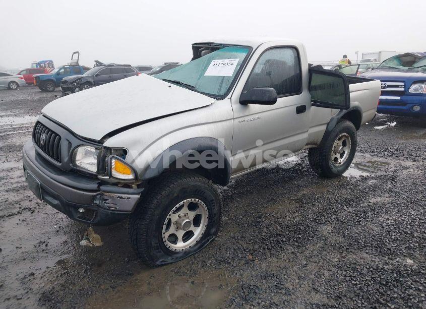 Photo 2 of 2003 Toyota Tacoma (VIN 5TEPM62N83Z262092)