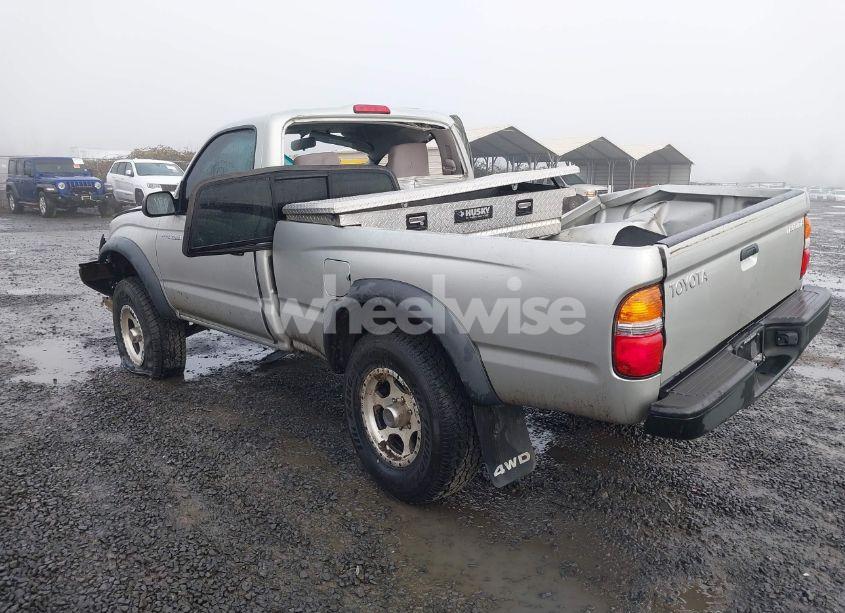 Photo 3 of 2003 Toyota Tacoma (VIN 5TEPM62N83Z262092)