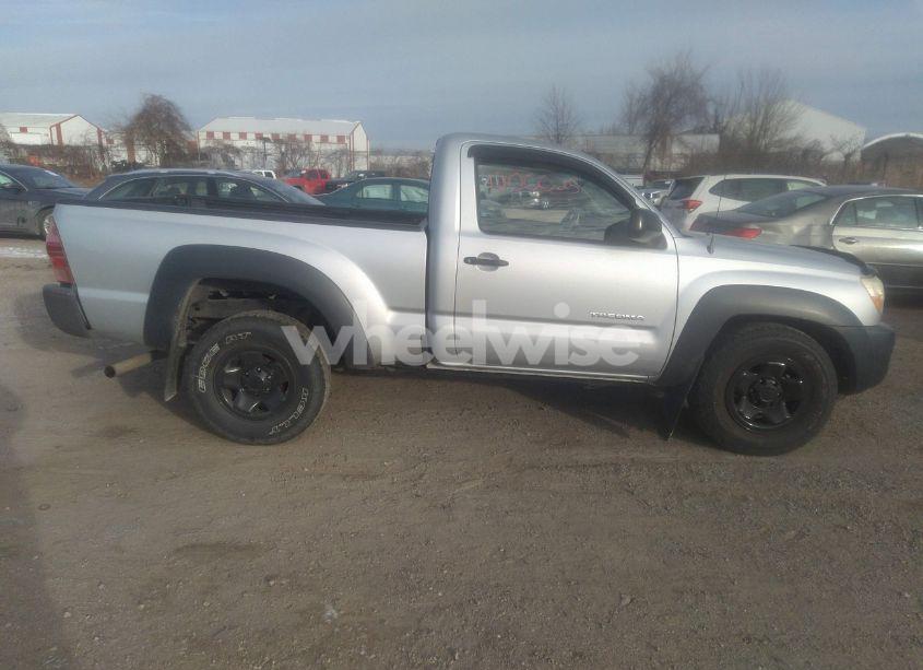 Photo 13 of 2007 Toyota Tacoma N/A (VIN 5TEPX42N47Z398415)