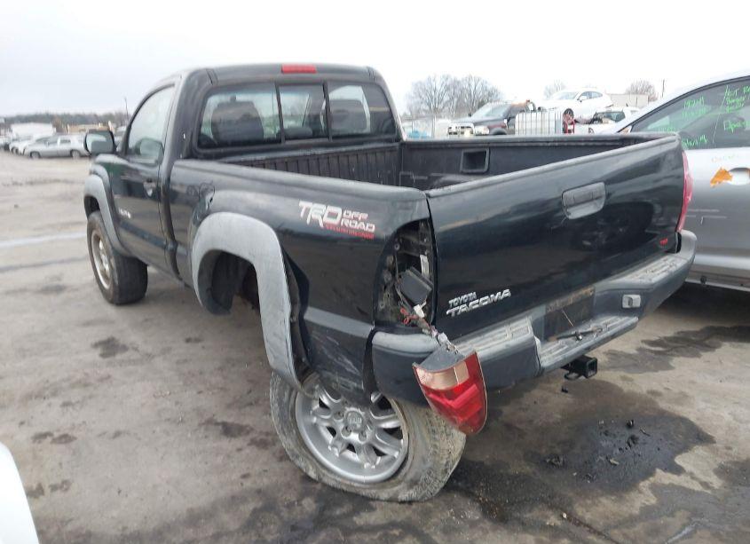 Photo 3 of 2005 Toyota Tacoma (VIN 5TEPX42N85Z087633)