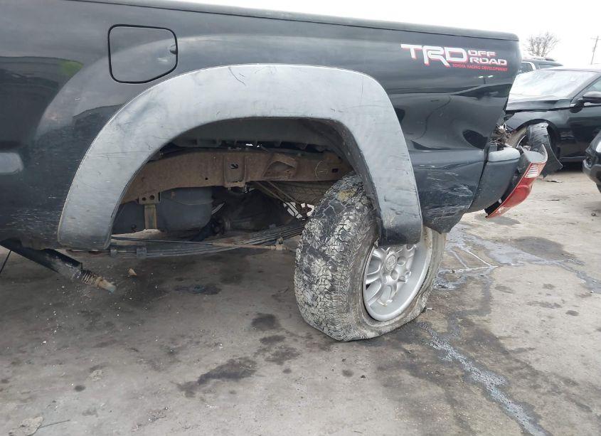 Photo 6 of 2005 Toyota Tacoma (VIN 5TEPX42N85Z087633)
