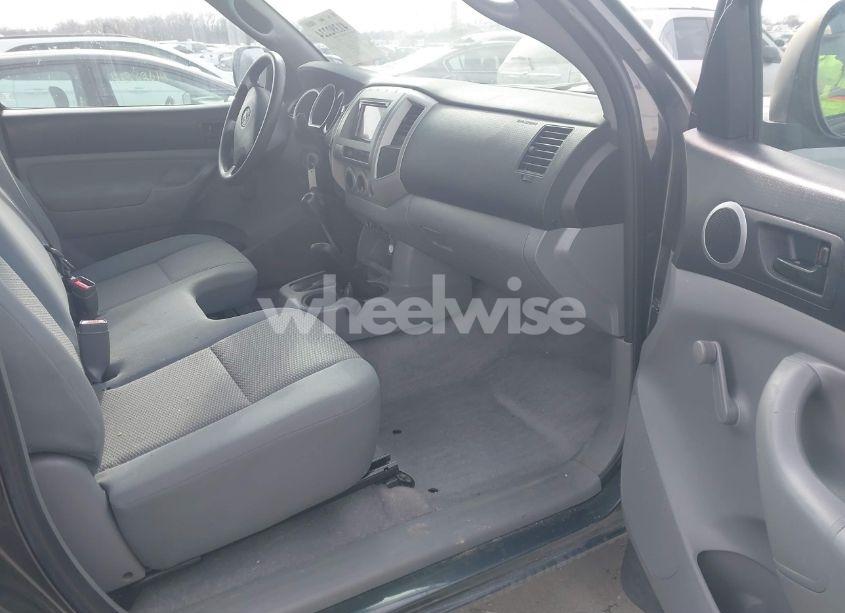Photo 5 of 2010 Toyota Tacoma (VIN 5TEPX4EN9AZ687339)