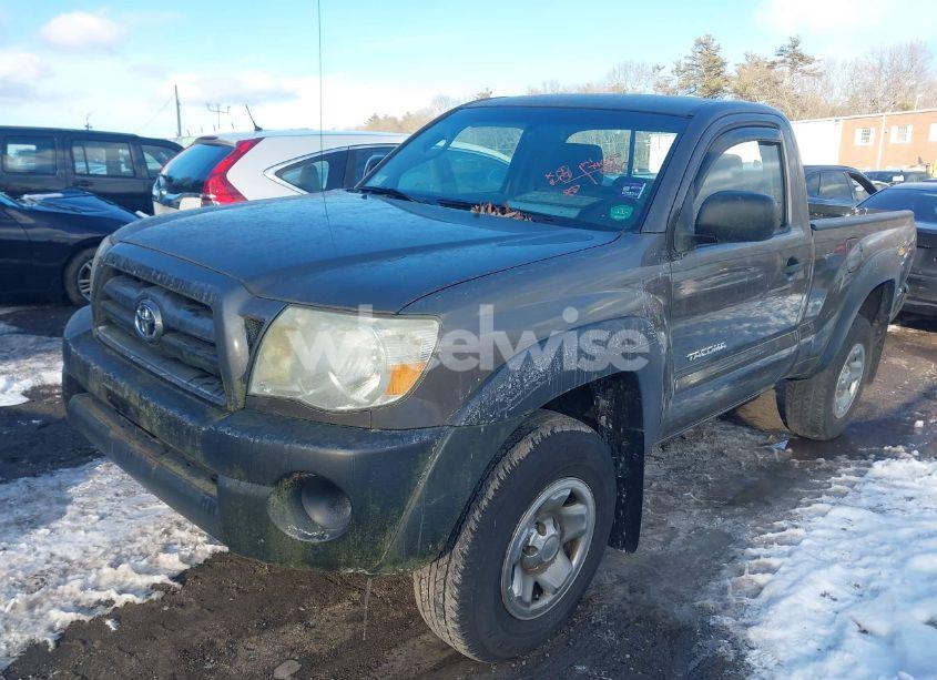Photo 2 of 2010 Toyota Tacoma (VIN 5TEPX4ENXAZ674647)
