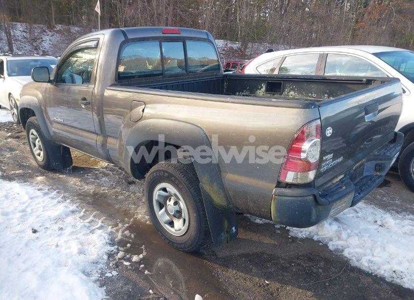 Photo 3 of 2010 Toyota Tacoma (VIN 5TEPX4ENXAZ674647)