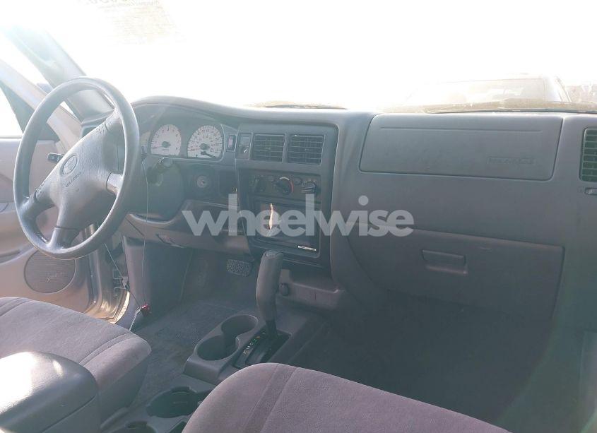 Photo 5 of 2002 Toyota Tacoma PRERUNNER (VIN 5TESM92N32Z028078)