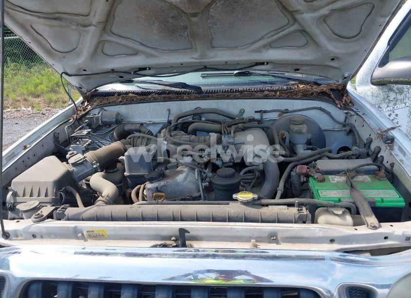 Photo 10 of 2004 Toyota Tacoma PRERUNNER (VIN 5TESM92N54Z402807)