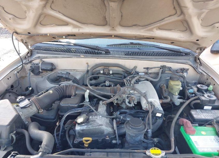Photo 10 of 2000 Toyota Tacoma PRERUNNER (VIN 5TESM92N5YZ693685)