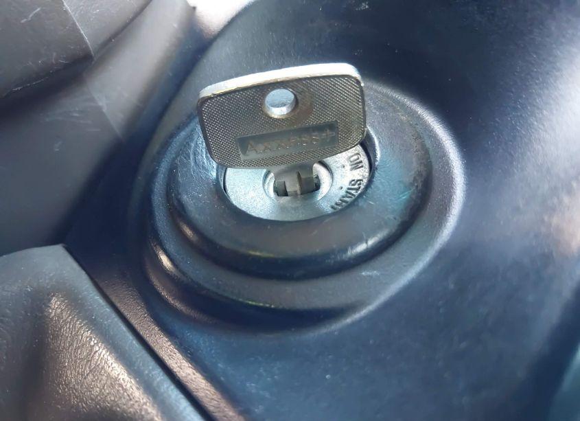 Photo 11 of 2000 Toyota Tacoma PRERUNNER (VIN 5TESM92N5YZ693685)