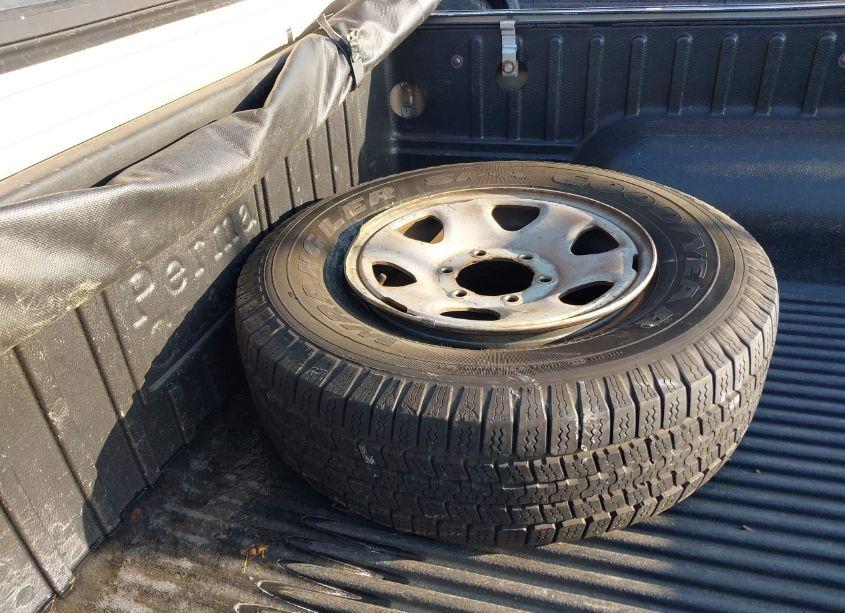 Photo 12 of 2000 Toyota Tacoma PRERUNNER (VIN 5TESM92N5YZ693685)