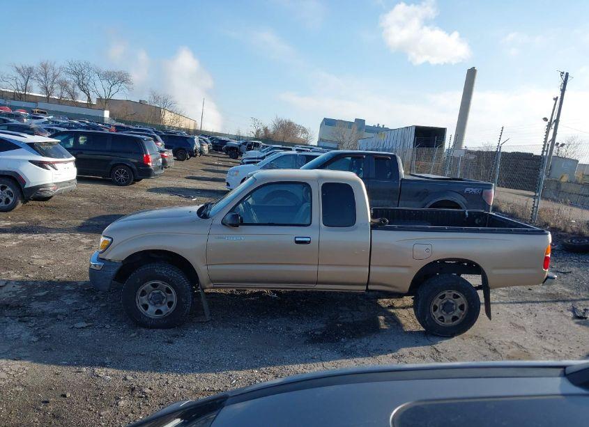 Photo 15 of 2000 Toyota Tacoma PRERUNNER (VIN 5TESM92N5YZ693685)