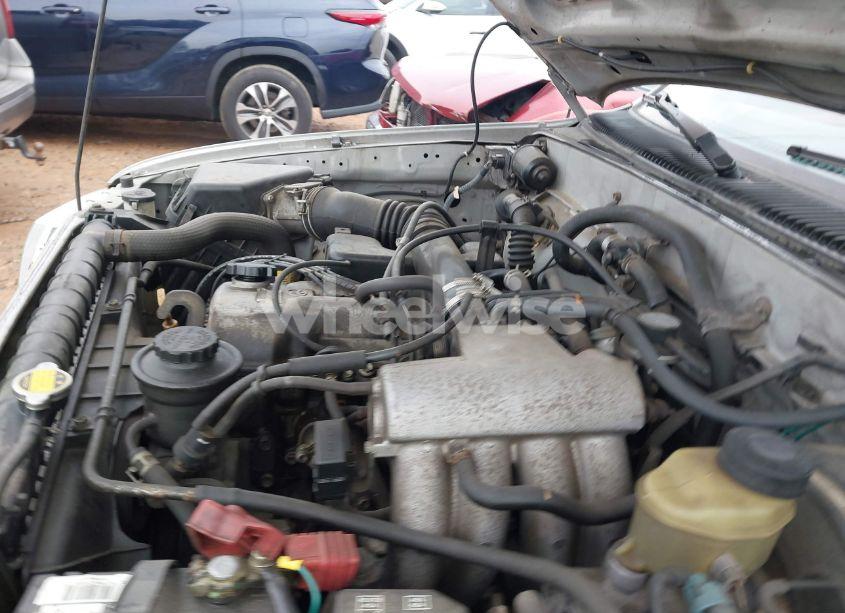Photo 10 of 2000 Toyota Tacoma PRERUNNER (VIN 5TESM92N7YZ693154)