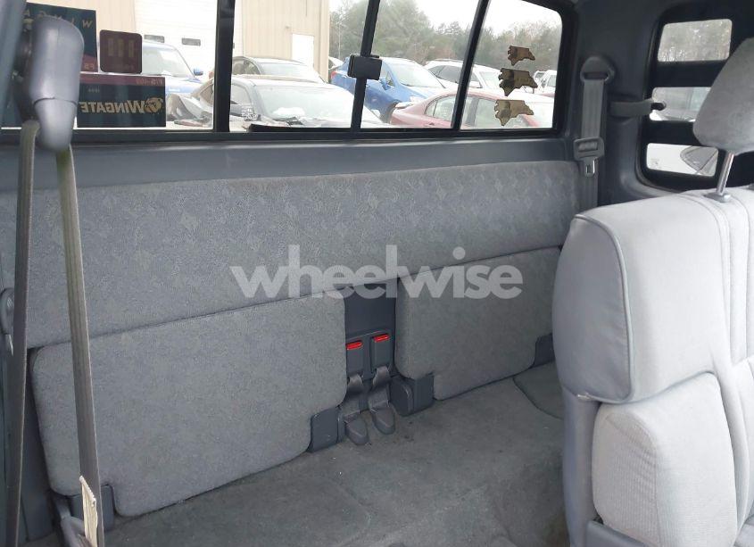 Photo 8 of 2000 Toyota Tacoma PRERUNNER (VIN 5TESM92N7YZ693154)