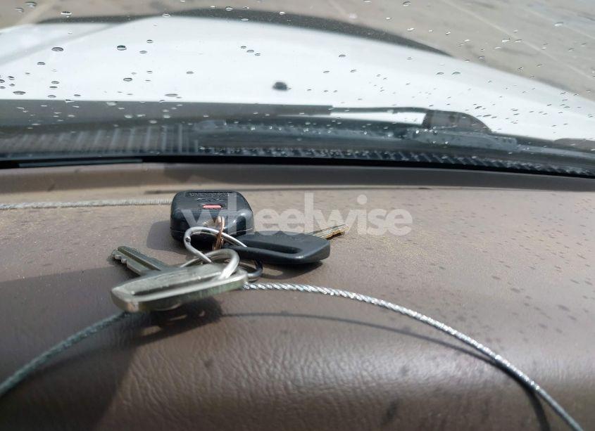 Photo 11 of 2004 Toyota Tacoma PRERUNNER V6 (VIN 5TESN92N14Z338035)