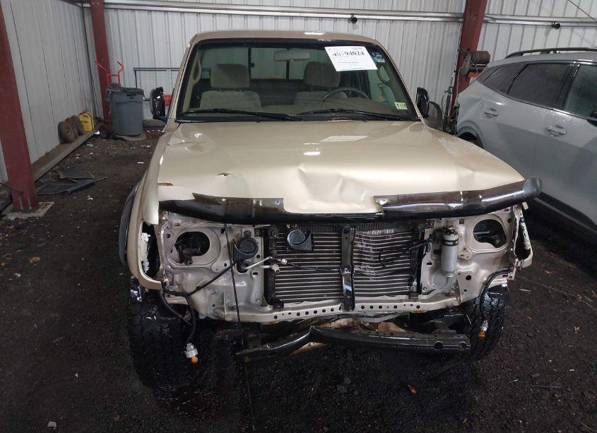 Photo 6 of 2004 Toyota Tacoma PRERUNNER V6 (VIN 5TESN92N24Z306078)