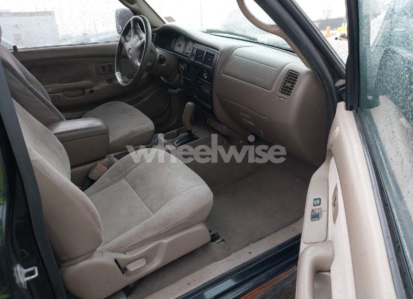 Photo 5 of 2002 Toyota Tacoma PRERUNNER V6 (VIN 5TESN92N32Z091243)