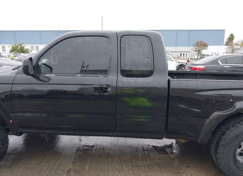 Photo 14 of 2001 Toyota Tacoma PRERUNNER V6 (VIN 5TESN92N51Z855611)