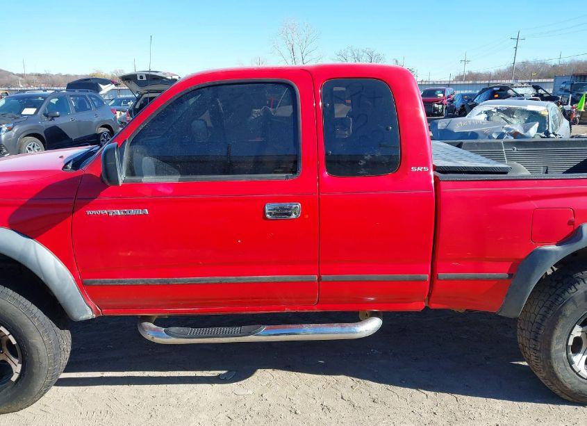 Photo 15 of 2002 Toyota Tacoma PRERUNNER V6 (VIN 5TESN92N62Z062870)