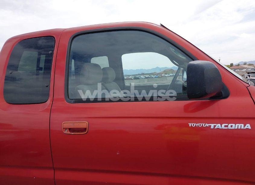 Photo 13 of 2002 Toyota Tacoma PRERUNNER V6 (VIN 5TESN92N62Z067874)