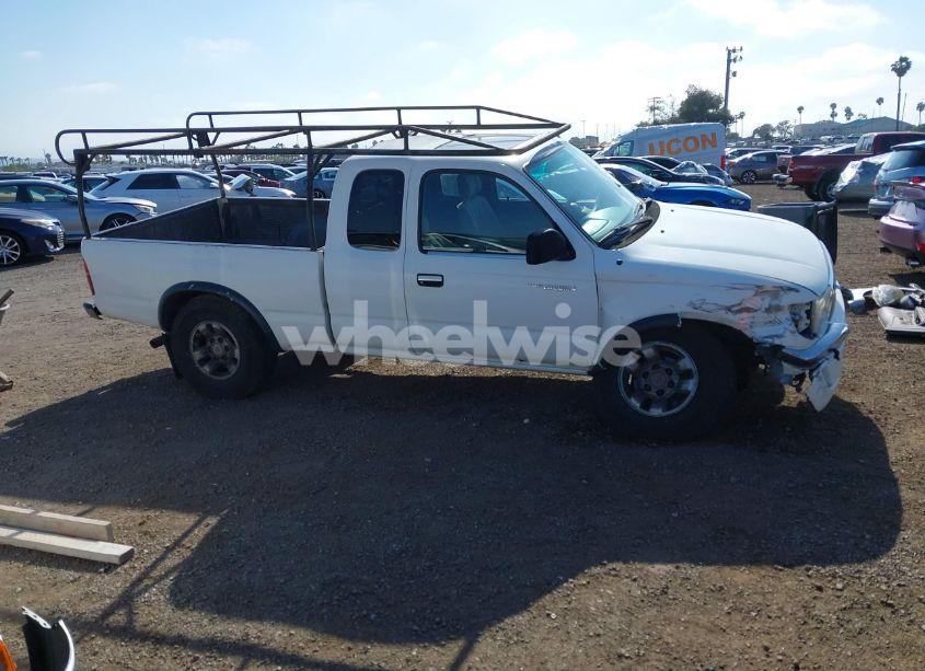 Photo 14 of 2000 Toyota Tacoma PRERUNNER V6 (VIN 5TESN92N6YZ707476)