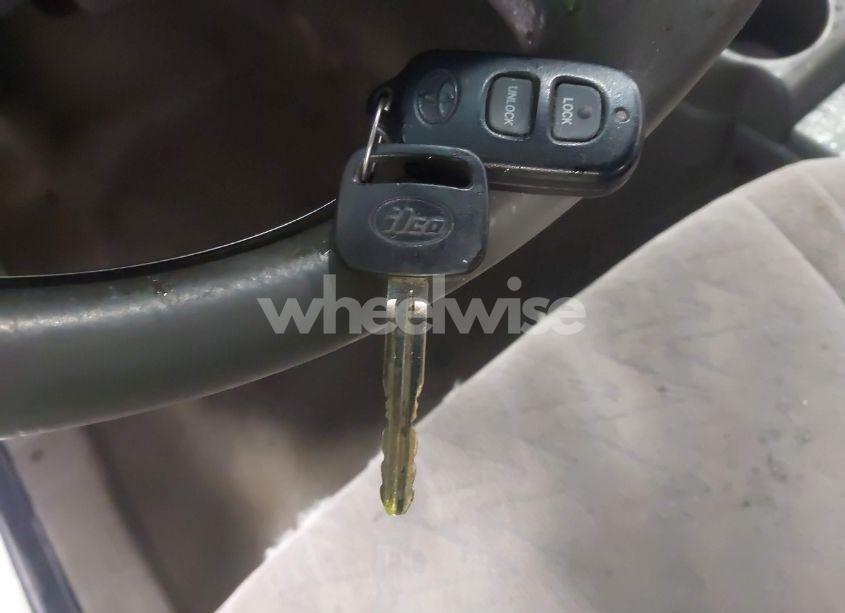 Photo 11 of 2004 Toyota Tacoma PRERUNNER V6 (VIN 5TESN92N74Z325421)