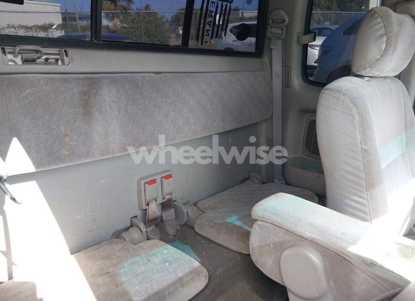 Photo 8 of 2002 Toyota Tacoma PRERUNNER V6 (VIN 5TESN92N82Z133888)