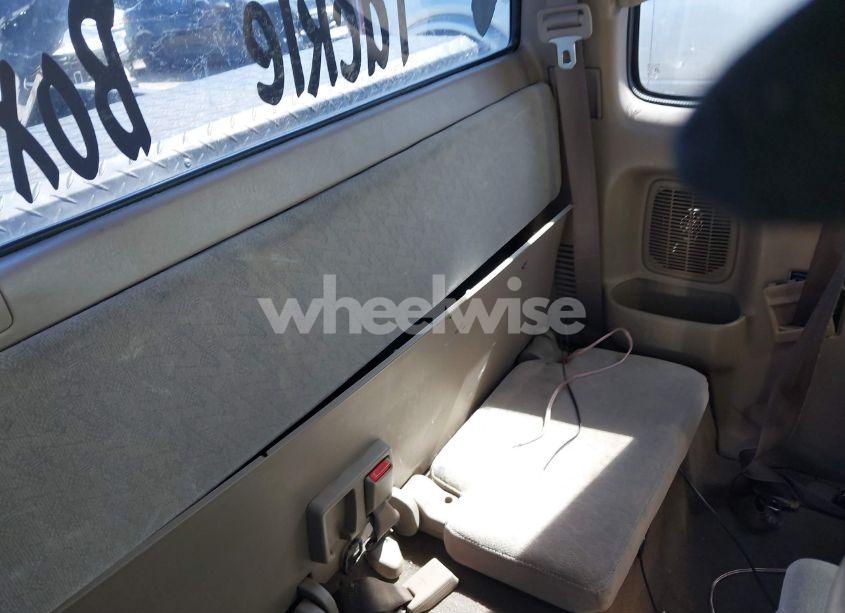 Photo 8 of 2001 Toyota Tacoma PRERUNNER V6 (VIN 5TESN92N91Z813362)