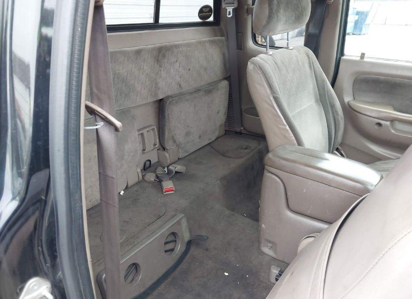 Photo 8 of 2004 Toyota Tacoma PRERUNNER V6 (VIN 5TESN92N94Z392277)