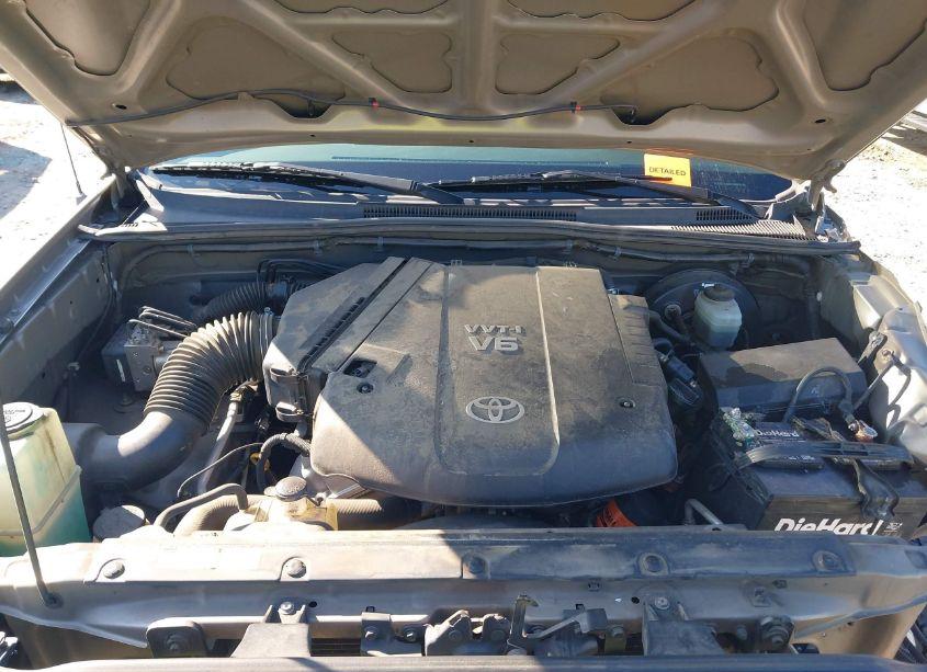 Photo 10 of 2005 Toyota Tacoma PRERUNNER V6 (VIN 5TETU62N15Z039636)