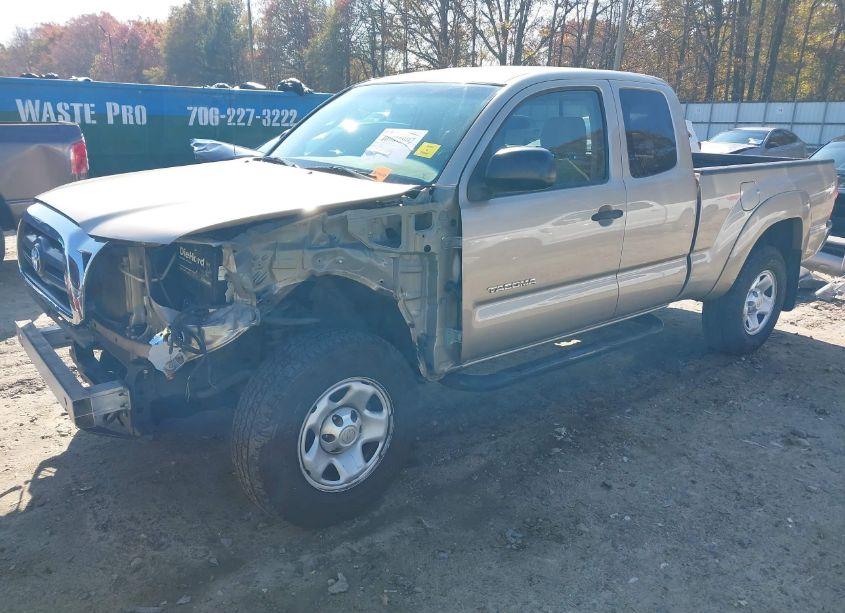 Photo 2 of 2005 Toyota Tacoma PRERUNNER V6 (VIN 5TETU62N15Z039636)