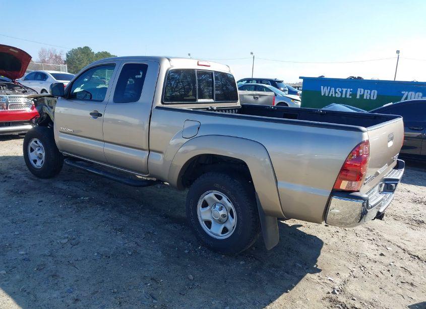 Photo 3 of 2005 Toyota Tacoma PRERUNNER V6 (VIN 5TETU62N15Z039636)