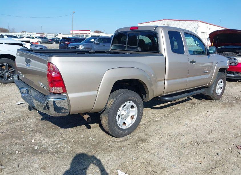 Photo 4 of 2005 Toyota Tacoma PRERUNNER V6 (VIN 5TETU62N15Z039636)