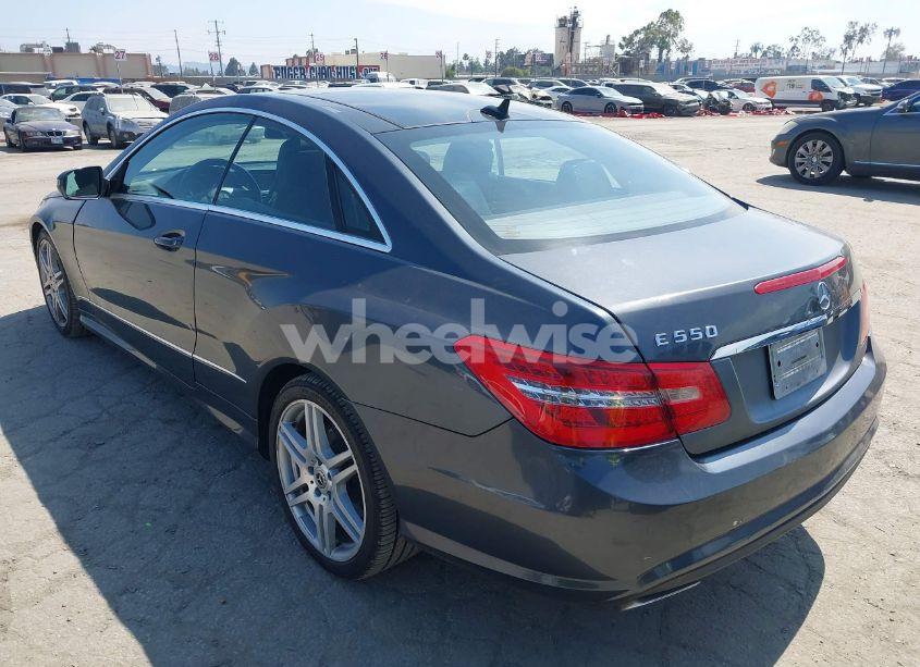 Photo 3 of 2010 Mercedes-benz E 550 (VIN 5TETU62N16Z******)