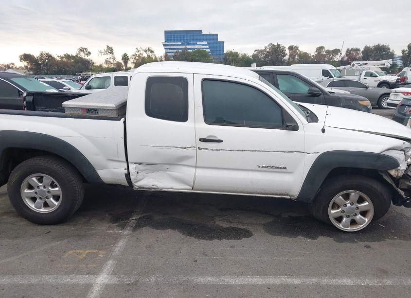 Photo 13 of 2008 Toyota Tacoma PRERUNNER V6 (VIN 5TETU62N18Z508258)