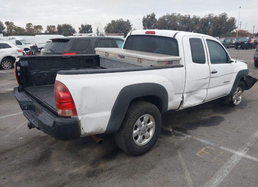 Photo 4 of 2008 Toyota Tacoma PRERUNNER V6 (VIN 5TETU62N18Z508258)