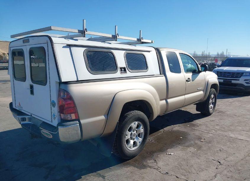 Photo 4 of 2005 Toyota Tacoma PRERUNNER V6 (VIN 5TETU62N25Z003065)