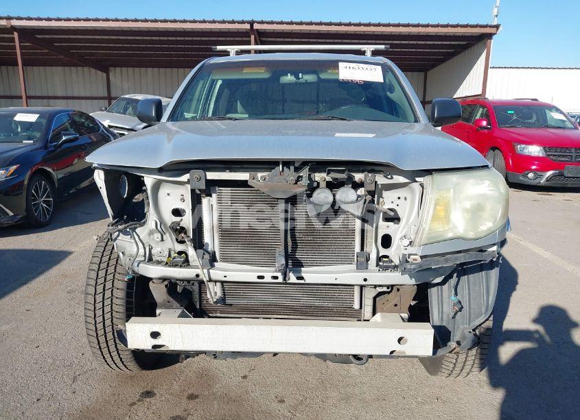 Photo 13 of 2005 Toyota Tacoma PRERUNNER V6 (VIN 5TETU62N35Z034230)