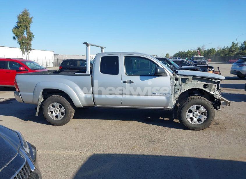 Photo 14 of 2005 Toyota Tacoma PRERUNNER V6 (VIN 5TETU62N35Z034230)