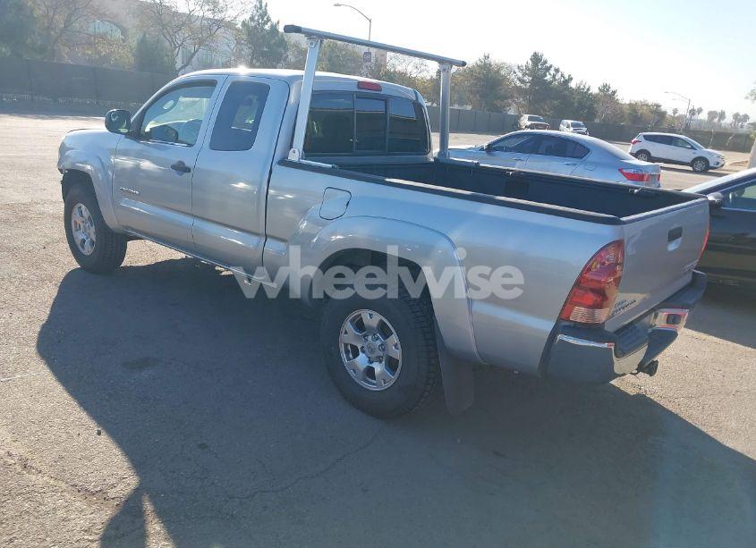 Photo 3 of 2005 Toyota Tacoma PRERUNNER V6 (VIN 5TETU62N35Z034230)