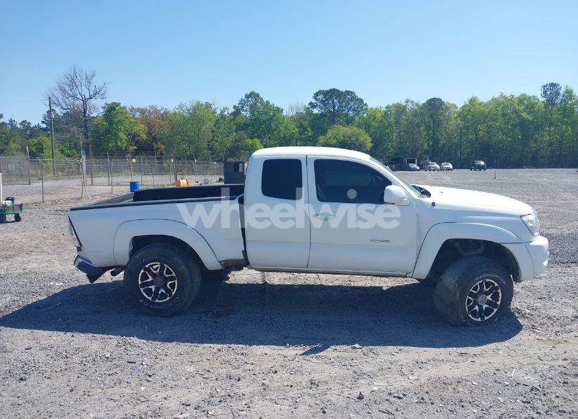 Photo 13 of 2007 Toyota Tacoma PRERUNNER V6 (VIN 5TETU62N47Z425485)