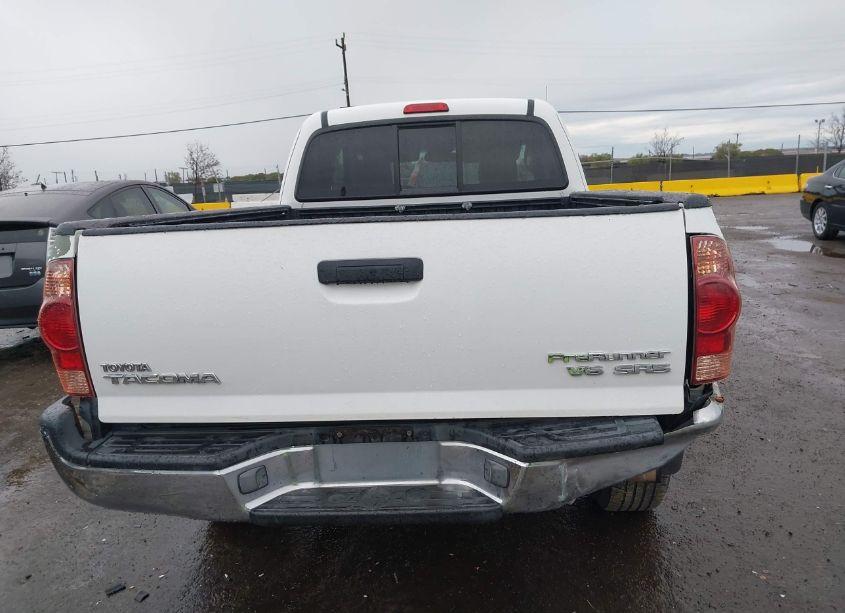 Photo 16 of 2005 Toyota Tacoma PRERUNNER V6 (VIN 5TETU62N55Z079542)