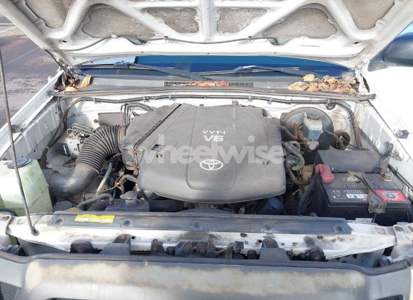 Photo 10 of 2005 Toyota Tacoma PRERUNNER V6 (VIN 5TETU62N55Z086801)