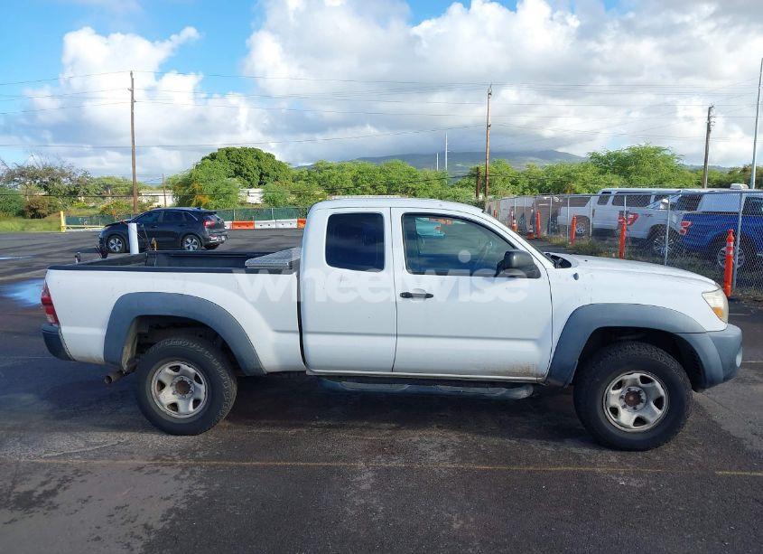 Photo 13 of 2005 Toyota Tacoma PRERUNNER V6 (VIN 5TETU62N55Z086801)