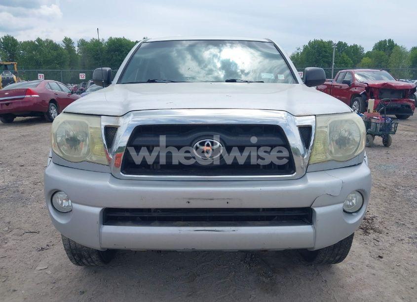 Photo 13 of 2005 Toyota Tacoma PRERUNNER V6 (VIN 5TETU62N55Z127654)
