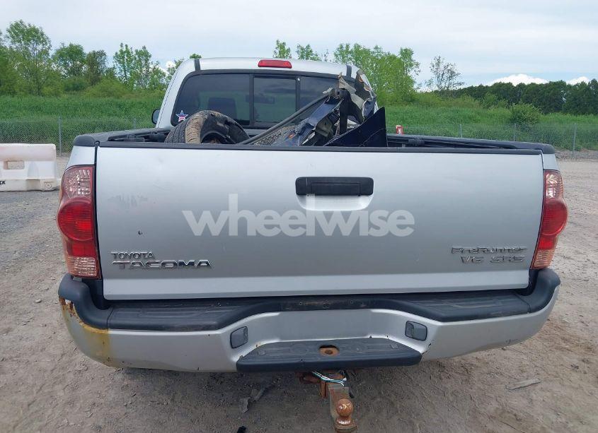 Photo 17 of 2005 Toyota Tacoma PRERUNNER V6 (VIN 5TETU62N55Z127654)