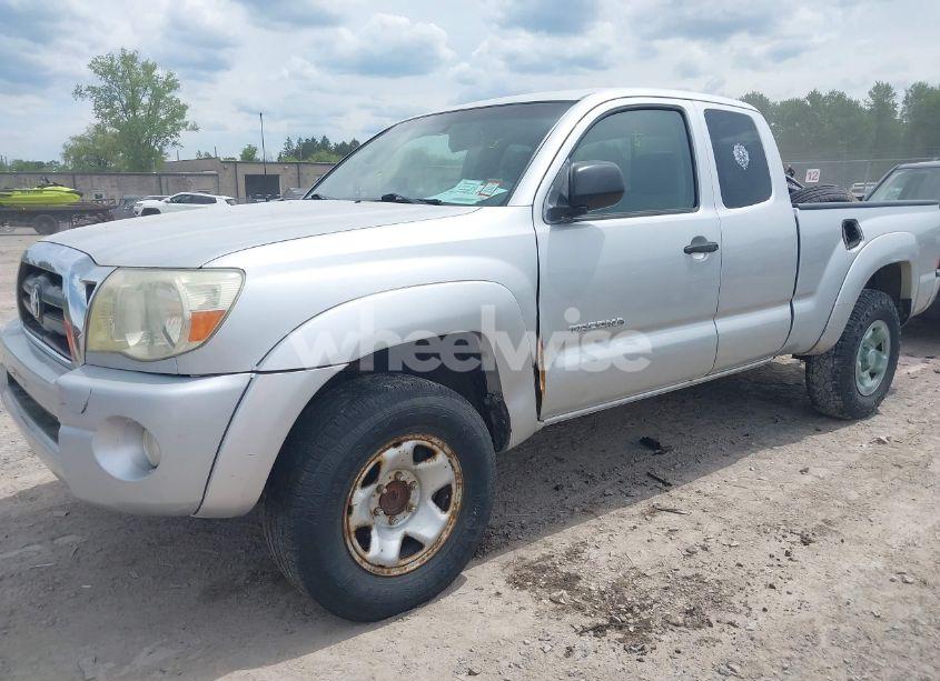Photo 6 of 2005 Toyota Tacoma PRERUNNER V6 (VIN 5TETU62N55Z127654)