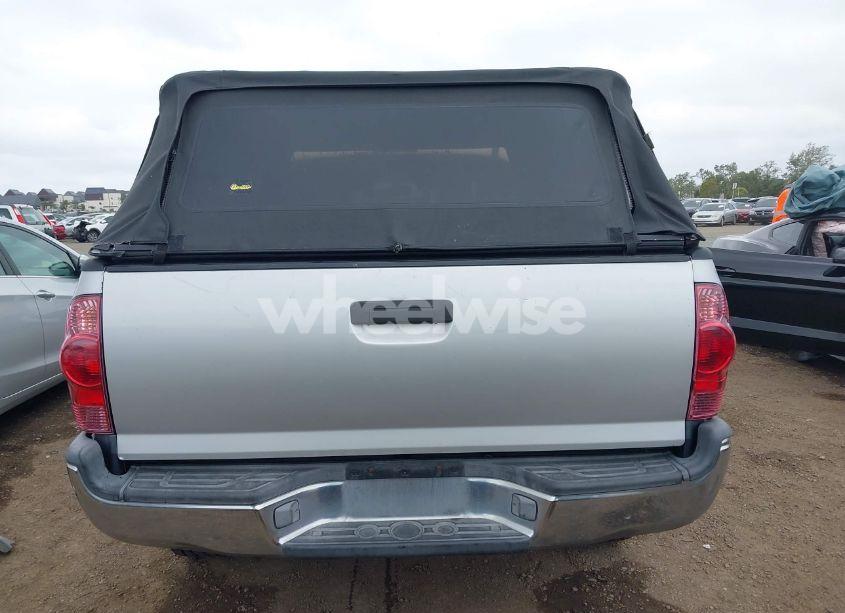 Photo 16 of 2006 Toyota Tacoma PRERUNNER V6 (VIN 5TETU62N56Z228663)